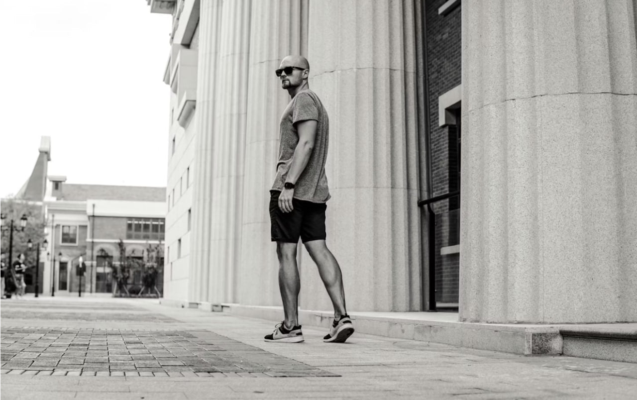 The Power Of Minimal Eyewear In Modern Style