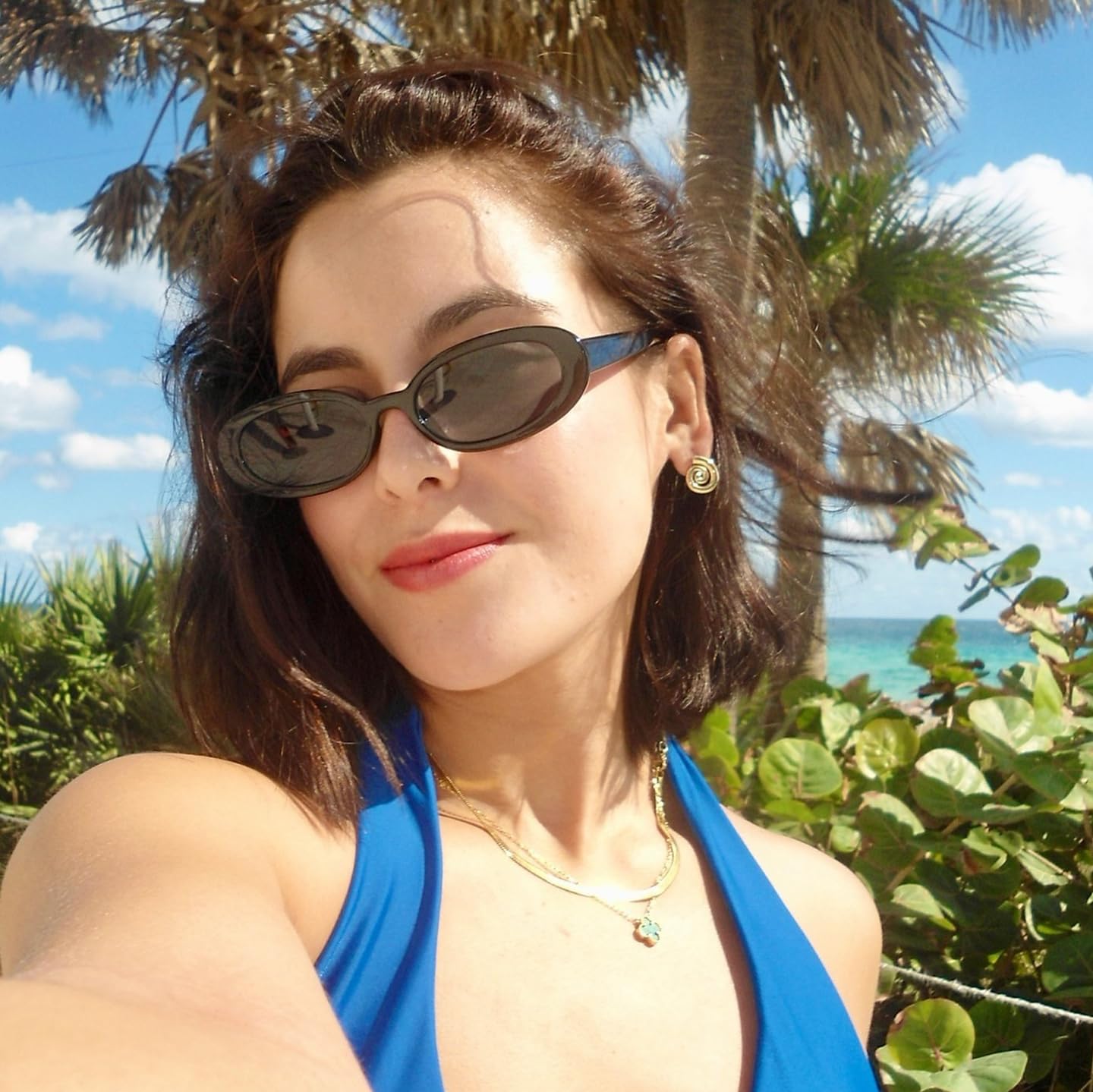 Laurinny 90s Sunglasses for Women Men Retro Small Oval Sunglasses